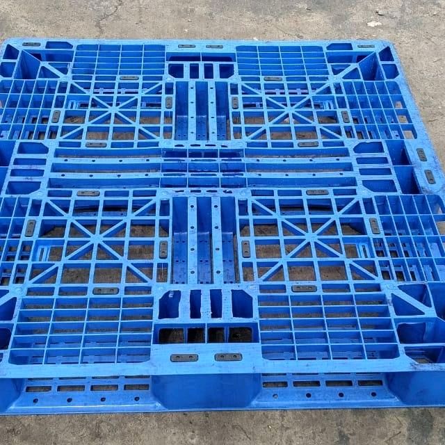 105 x 105 x 12cm